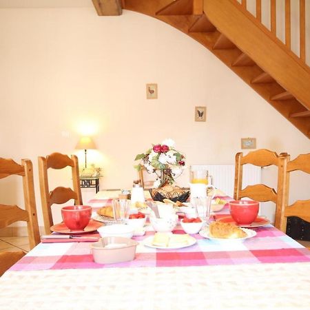 Bed and Breakfast Logis De L'Orme La Rochepot Exteriér fotografie